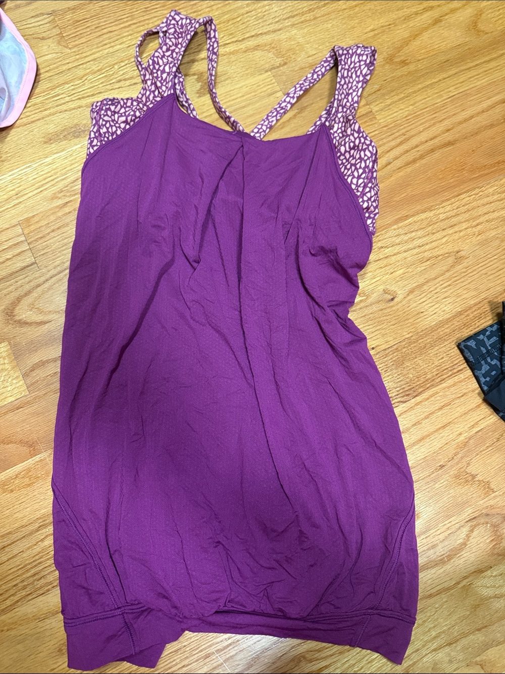 Lululemon Purple Activewear Top - Deep Plum size 6